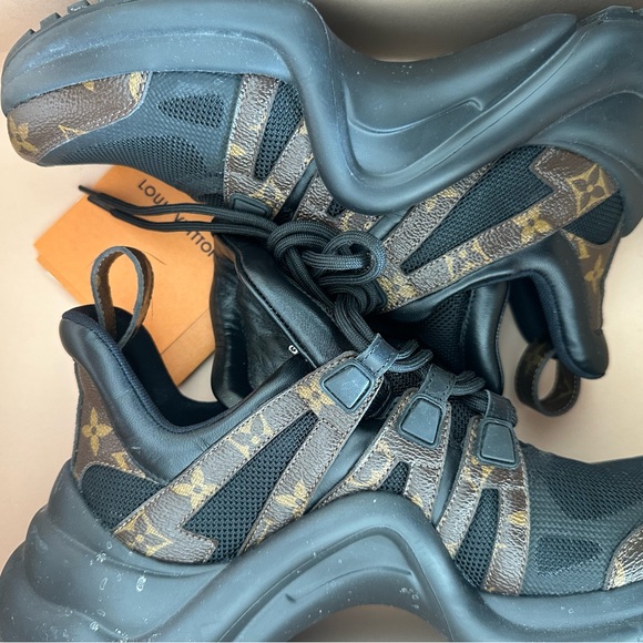 Louis Vuitton Archlight Sneaker - Picture 3 of 16